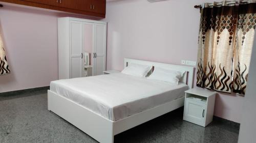 Kalapettai Apartment | Selvi Villa