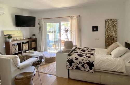 Sant Llorenc de Balafia Apartment | SEMI-DETACHED INDEPENDENT STUDIO APARTMENT