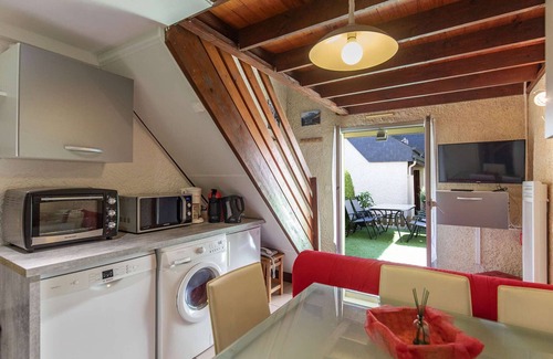 Cauterets Apartment | Semi-Detached Chalet with Terrace and Parking in Cauterets