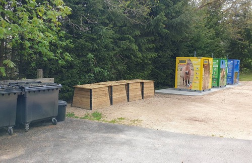 Blavignac Ski Chalet | Semi-detached cottages sleeping up to 12 with large indoor pool