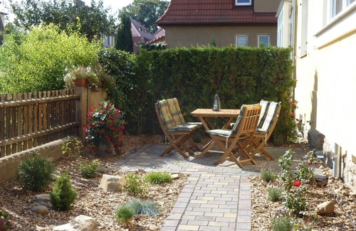 Briesnitz Apartment | Semi-detached house as a holiday home over 2 floors for max. 5 people with 2 bedrooms