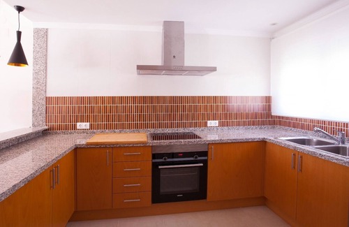 Alcalali House | Semi-detached house, wifi, air conditioning, swimming pool and car charger.