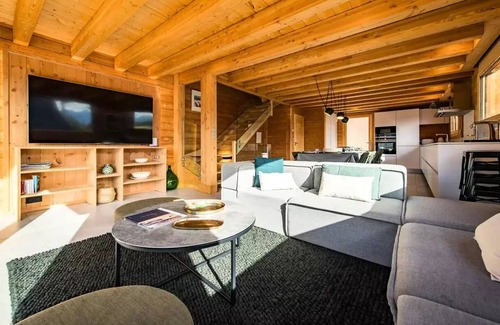 La Toussuire Ski Chalet | Semi-detached chalet close to slopes with sauna