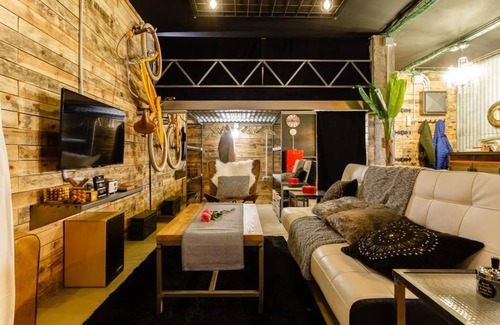 Jerez de la Frontera Apartment | Semiloft Romantico e Industrial