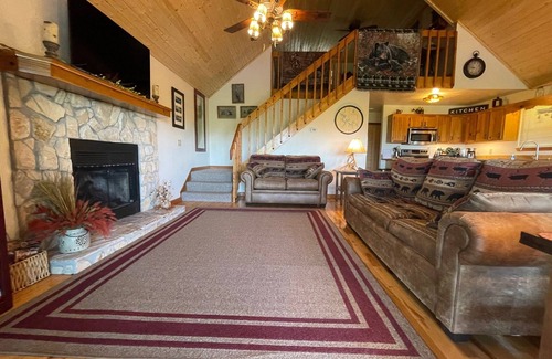 Murphy Ski Chalet | Seminole Wind - long range mountain views