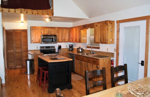 Murphy Ski Chalet | Seminole Wind - long range mountain views