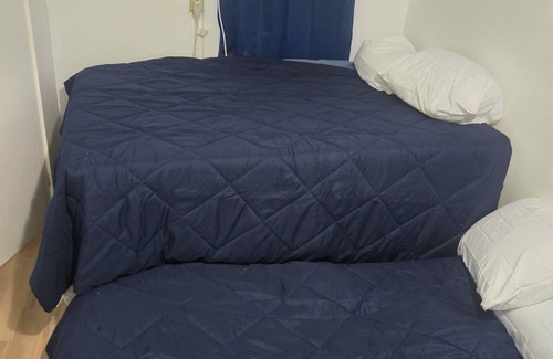 Wildwood Hotel | SeniorWeek, Soccer Team,Dance Team Hot Spot!! 18 to rent Sleeps 30!