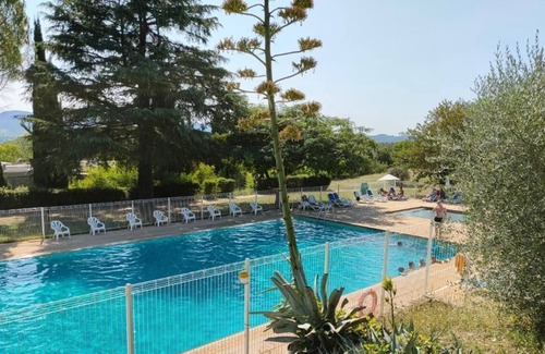 Casteljau Apartment | Sensational Residence Lou Castel sleeps 2 Pmr