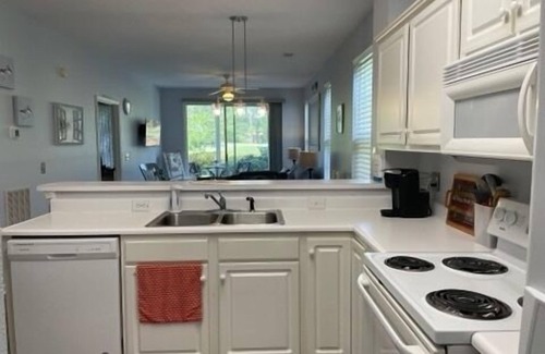 Sunset Beach Condo | Sensational Beach & Golf what more can anyone ask for! Overlooking SandPiper Bay