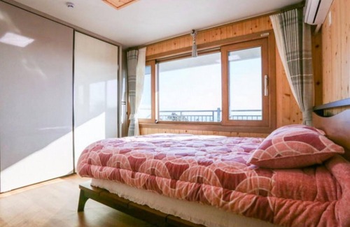Jungmun House | Seogwipo Jungmun Yechon Pension