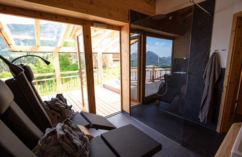 Schwob House | "sepperl Alm" für 4-6 Personen, 2 Separate Schlafzimmer, Terrasse mit Bergblick, Whirlpool, Infrarotliegen