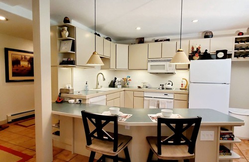Vail Condo | Sept 14-18, 21-26 only 179/nt.no minimum Vail Village studio w/FREE parking