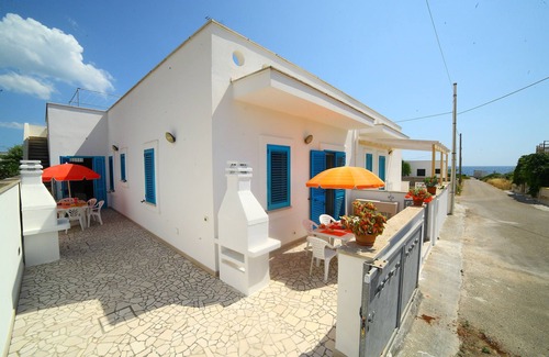 Torre San Giovanni House | SEPTEMBER IN SALENTO: VILLA 70 METERS FROM THE SEA.