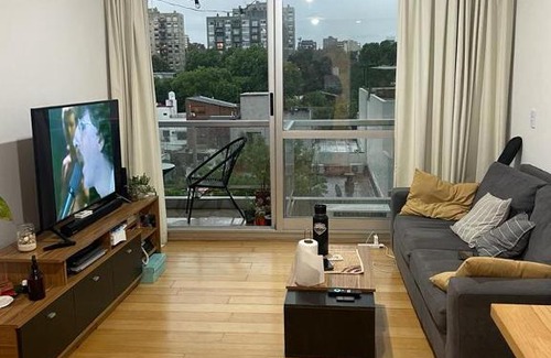 Nunez Apartment | Septiembre Station View