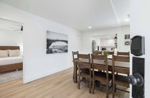 Three Rivers House | Sequoia Family Suite: Pool, Views, Games @SQ Motel