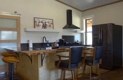 Exeter House | Sequoia Foothill Chateau, View, Pool, @ Triple L Horse Ranch