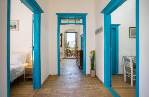 Symi House | Serena Traditional Suite