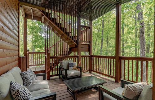 Rogers Cabin | Serendipity Cabin- Relax & Recharge at RRG