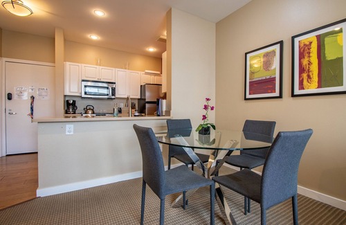 Belltown Condo | Serene 1 Bedroom Condo in the Heart of Seattle!