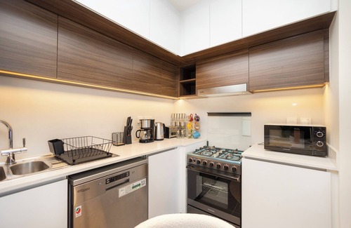 Dubai Apartment | Serene 2BR with Sea View - BMS