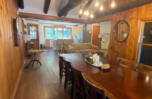 Waterloo Cabin | Serene 4-BR lakefront cabin, central Lake Greenwood, 2-14ppl, dock slip, pets