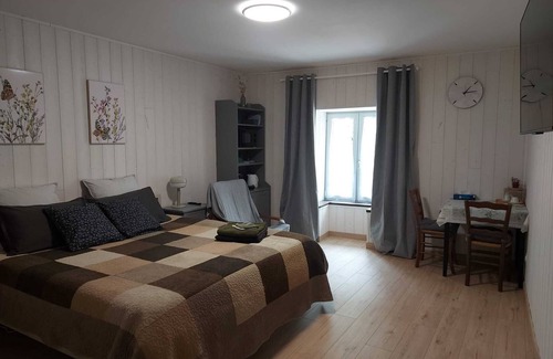 Baume-les-Messieurs Bed & Breakfast | Serene bed & breakfast in Baume-les-Messieurs
