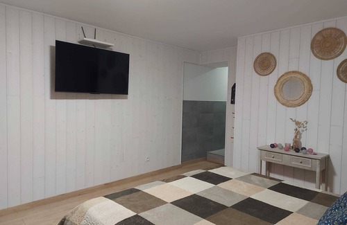 Baume-les-Messieurs Bed & Breakfast | Serene bed & breakfast in Baume-les-Messieurs