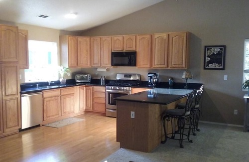 Placerville Cabin | Serene Cabin on 3 acres w/ a big deck near the lake in Pollock Pine