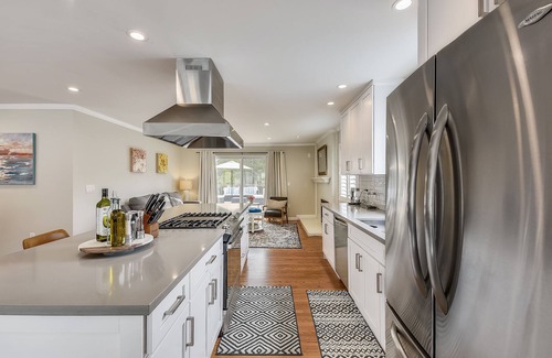 Park Pacifica Villa | Serene Canyon Private Villa Pool HotTub Sauna Retreat STR Permit Number:14614552