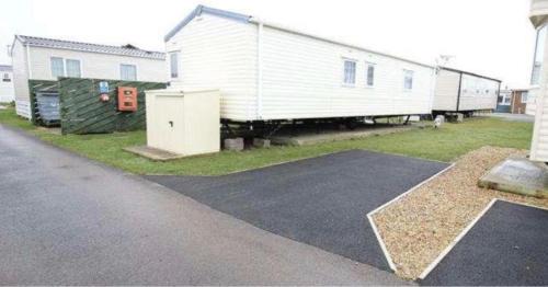 Netley Ski Chalet | Serene Chalet Retreat