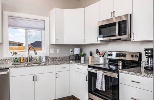 Kanab House | Serene Desert Hideaway l Sego Lily by Stay