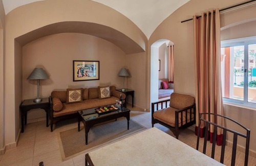 Makadi Bay Resort | Serene Escape: Enjoy Plush Room Near Makadi Water World Aqua Park