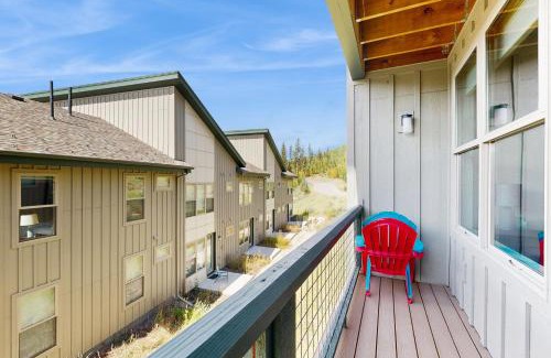 Rendezvous House | Serene Escape in Fraser