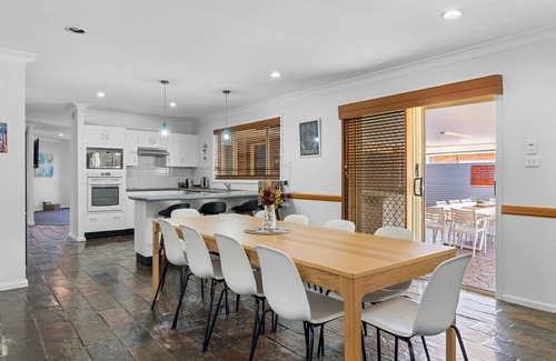 Pelican Apartment | Serene Family Paradise
