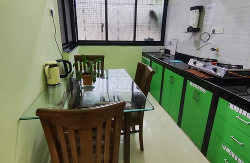 Caranzalem Apartment | Serene Homestay is where you can relax enjoying beauty of Miramar beach a walkab