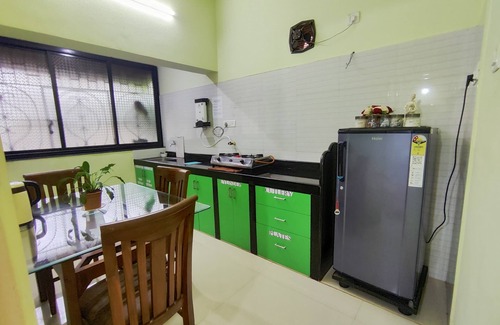 Caranzalem Apartment | Serene Homestay is where you can relax enjoying beauty of Miramar beach a walkab