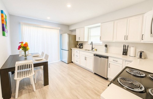 Lewisville Apartment | Serene Lake Escape - Cozy 3BR Home w/Kayaks & Views