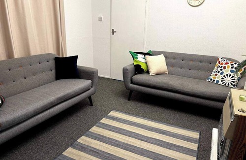 Bramcote House | Serene Melford House in Nottingham