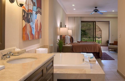 Nopolo Resort | Serene Oceanfront Villa with Spectacular Views & Luxury Amenities