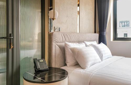 Son Tra Hotel | Serene Sea Hotel Danang - Free Laundry Service
