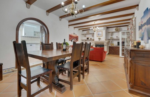 Albufeira Hotel | Serene Spacious Stay | Perfect for Discovering Algarve’s Coastal Gems