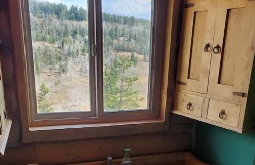 South Snyderville Basin Cabin | Serene Utah Mountain Escape