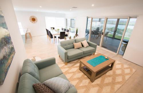 Seymour House | ‘Serenity’ and sweeping Murray River views