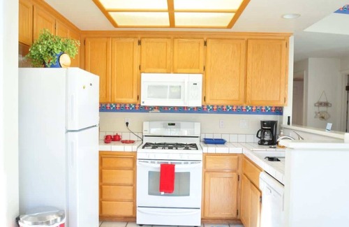 Westside Santa Cruz House | Serenity at Natural Bridges - 5 min Walk to Beach