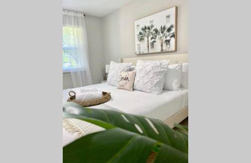 Palm Beach Shores Apartment | Serenity at Seascape: Steps to the beach & Shops
