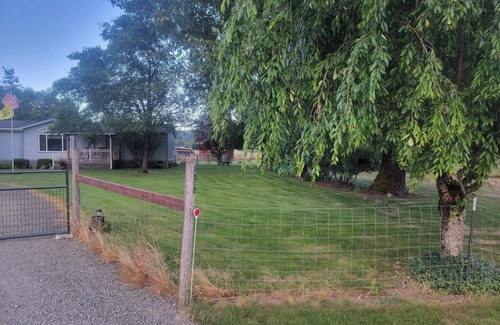 Lewis County House | Serenity Awaits Entire Home with AC, WiFi centrally located on over 2 flat acres