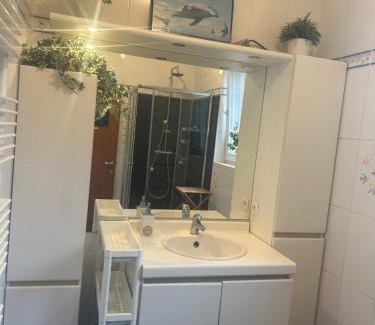 Laken Bed & Breakfast | Serenity Big Room