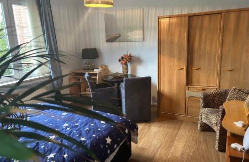 Laken Bed & Breakfast | Serenity Big Room