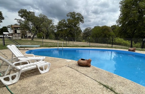 Bandera House | Serenity House, 6 acres on the Medina River