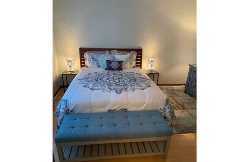 Stockbridge House | Serenity House-Beautiful Family Home With Pool